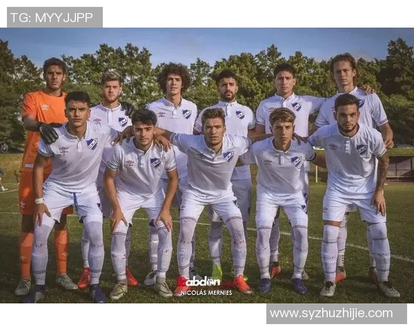 西安足球队团队协作深度解析与其他球队的对比研究